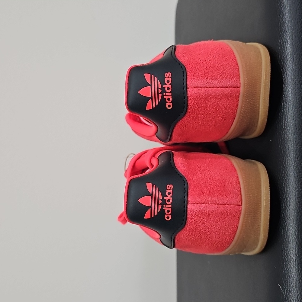 Brand New Adidas Gazelle Indoor 'Lucid Red Black' Size Men's 9.5 Sku JR6304 - Picture 3 of 6